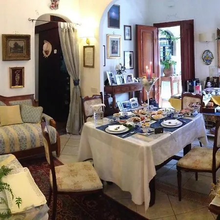 Casa Pontecorvi * ולטרי